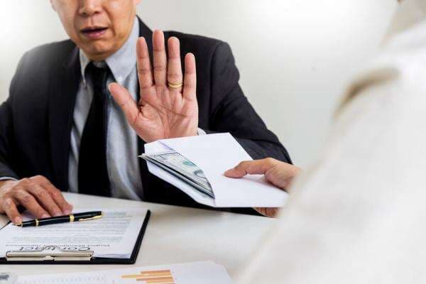 Rezeki Haram: Investasi Rugi yang Paling Fatal, Begini Dua Keadaan Orang yang Nekat Mengambil Rezeki Haram: Investasi Rugi yang Paling Fatal, Begini Dua Keadaan Orang yang Nekat Mengambil