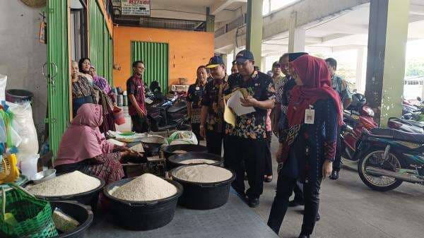 Sidak Pasar, Bupati Demak Sebut Kenaikan Harga Masih Wajar Menjelang Nataru