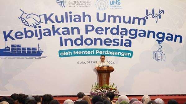 Mendag Sampaikan Kebijakan Perdagangan Indonesia saat Isi Kuliah Umum di UNS