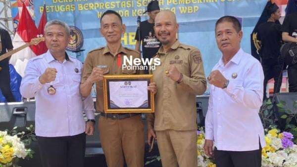 Sinergi DLHK dan Lapas Polewali Mandar Berbuah Penghargaan, 2,5 Ton Sampah Lapas Disulap Jadi Rp1,6 Sinergi DLHK dan Lapas Polewali Mandar Berbuah Penghargaan, 2,5 Ton Sampah Lapas Disulap Jadi Rp1,6