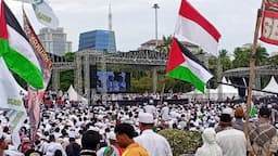 Ribuan Massa Reuni 212 Padati Kawasan Monas, Habib Rizieq Berikan Orasi