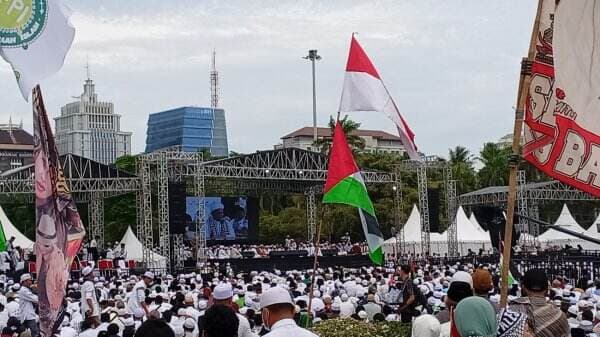 Habib Rizieq Serukan Massa PA 212 Dukung Prabowo Gibran