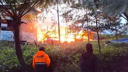 Juru Masak Ungkap Detik-Detik Api Bakar Warung Dapur Ngeunah Teuing di Ciater