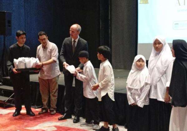 MNC Peduli X Park Hyatt Jakarta Gelar Halal Bihalal dan Berbagi Keberkahan Bersama Puluhan Anak Yatim MNC Peduli X Park Hyatt Jakarta Gelar Halal Bihalal dan Berbagi Keberkahan Bersama Puluhan Anak Yatim