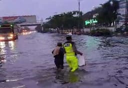 Waspadai Daerah Rawan Banjir, Polda Jateng Soroti Rob Kaligawe dan Sayung saat Operasi Nataru