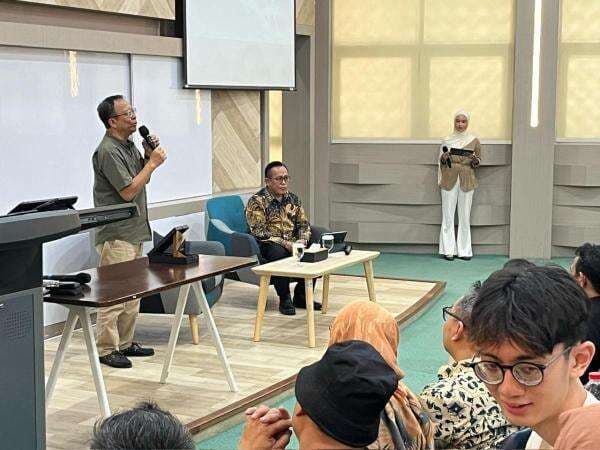 SBM ITB Undang Kementerian Perdagangan RI Bahas Revitalisasi Pasar Rakyat SBM ITB Undang Kementerian Perdagangan RI Bahas Revitalisasi Pasar Rakyat