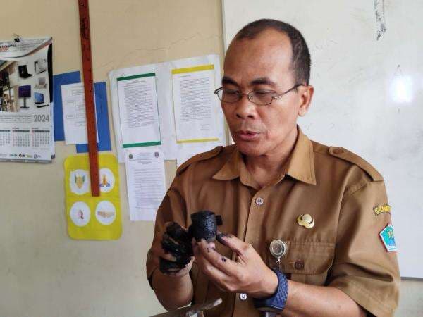 Guru SMP Negeri di Kota Malang Mengubah Sampah Jadi Briket Bernilai Ekonomis