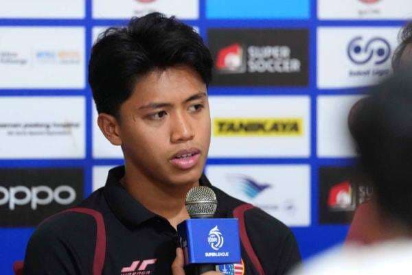 Figo Dennis Siap Antar Persija Tekan Semen Padang, Target Kembali ke Papan Atas Super League Figo Dennis Siap Antar Persija Tekan Semen Padang, Target Kembali ke Papan Atas Super League