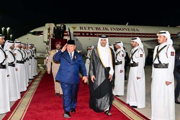 Presiden Prabowo Tiba di Doha, untuk Bertemu Emir Qatar Sheikh Tamim Presiden Prabowo Tiba di Doha, untuk Bertemu Emir Qatar Sheikh Tamim