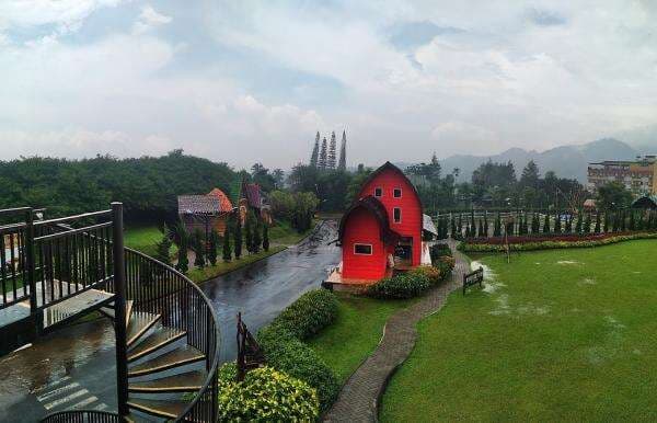 10 Tempat Liburan Keluarga di Bogor, Ayah Senang Bunda Tersenyum Anak-anak Kegirangan