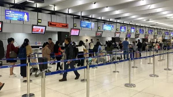 Puncak Arus Libur Nataru, 194 Ribu Penumpang Padati Bandara Soetta Puncak Arus Libur Nataru, 194 Ribu Penumpang Padati Bandara Soetta