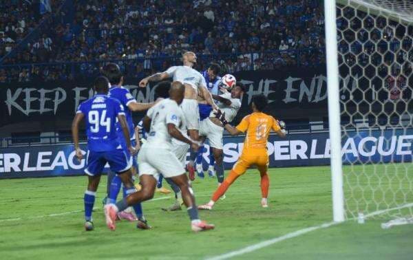 Persib Tumbangkan PSM, Andrew Jung Pahlawan Kemenangan Persib Tumbangkan PSM, Andrew Jung Pahlawan Kemenangan