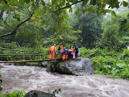 3 Pendaki Diterjang Longsor di Gunung Muria Jepara, 2 Selamat, 1 Hilang