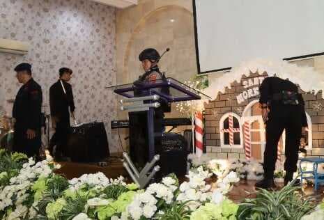 Polisi Sterilkan Sembilan Gereja di Kota Cirebon Demi Keamanan Natal dan Tahun Baru