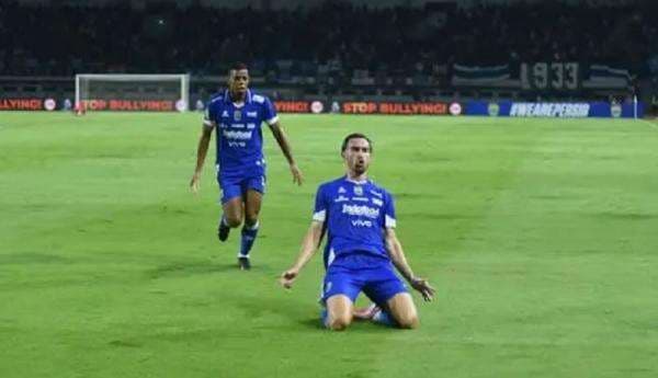 Hasil Babak 1 Persib Vs PSM: Sempat Gagal Penalti, Andrew Jung Bawa Maung Bandung Unggul Hasil Babak 1 Persib Vs PSM: Sempat Gagal Penalti, Andrew Jung Bawa Maung Bandung Unggul