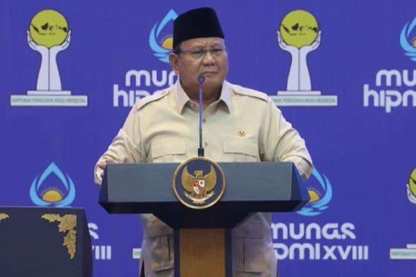 Cerita Prabowo Setia Naik Maung meski Bocor: Harus Kasih Contoh Pakai Mobil Buatan RI Cerita Prabowo Setia Naik Maung meski Bocor: Harus Kasih Contoh Pakai Mobil Buatan RI