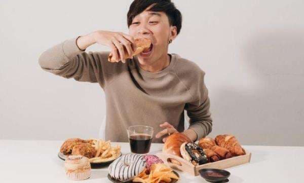 Makan Banyak saat Liburan? Ini Tips Biar Tetap Sehat Makan Banyak saat Liburan? Ini Tips Biar Tetap Sehat