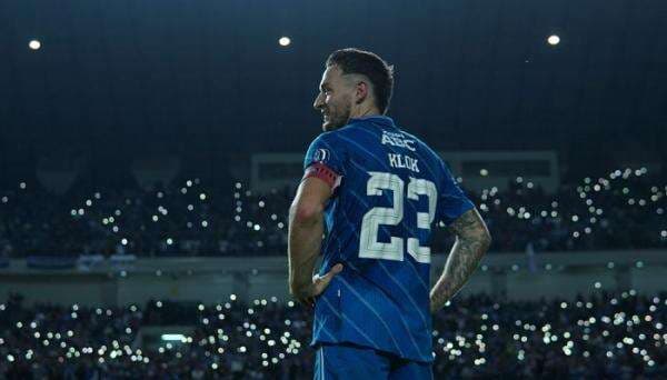 Marc Klok Catatkan Sejarah untuk Penampilan ke-100 Bersama Persib