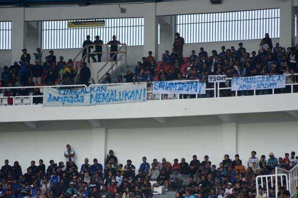 PSIS Semarang Dipermalukan Malut United, Teriakan YS Out Menggema di Stadion Jatidiri