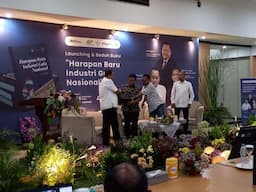 PTPN 1 Regional 4 Bedah Buku Harapan Baru Industri Gula Nasional