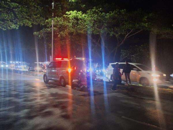 Jalan Berlubang di Karawang Kembali Makan Korban, 3 Pemudik Alami Insiden Jalan Berlubang di Karawang Kembali Makan Korban, 3 Pemudik Alami Insiden