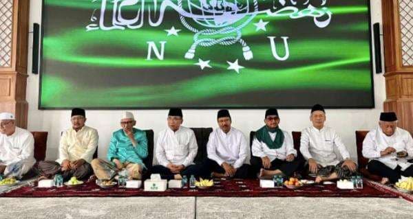 Silaturahmi Syuriyah-Tanfidziyah PBNU, Gus Yahya: Semua Kembali seperti Semula Silaturahmi Syuriyah-Tanfidziyah PBNU, Gus Yahya: Semua Kembali seperti Semula