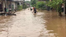 Peristiwa Ponorogo Hari Ini! Hujan Deras Akibatkan Banjir , Ketinggian 1,5 Meter