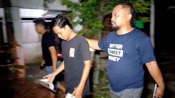 Pelaku Brutal Begal Payudara Dicokok Tim Tiger, Ada Korban yang Dibiarkan Terjatuh dari Motor Pelaku Brutal Begal Payudara Dicokok Tim Tiger, Ada Korban yang Dibiarkan Terjatuh dari Motor