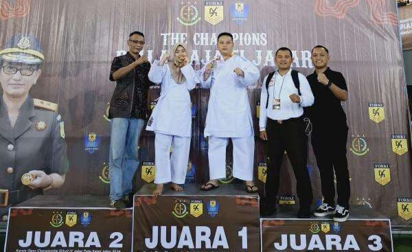 Kejari Depok Raih Prestasi di Karate Open Championship Piala Kajati Jabar 2024