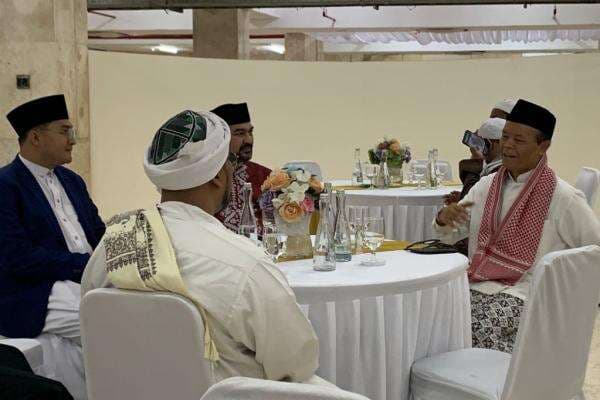 Wakil Ketua MPR Hidayat Nur Wahid Hadiri Cahaya Hati Cahaya Indonesia Doa Bangsa untuk Sumatra Wakil Ketua MPR Hidayat Nur Wahid Hadiri Cahaya Hati Cahaya Indonesia Doa Bangsa untuk Sumatra