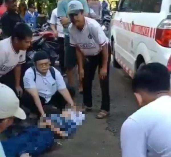 BREAKINGNEWS: Dua Siswa SMPN 2 Klari Terlibat Kecelakaan, Satu Tewas Terlindas Truk BREAKINGNEWS: Dua Siswa SMPN 2 Klari Terlibat Kecelakaan, Satu Tewas Terlindas Truk