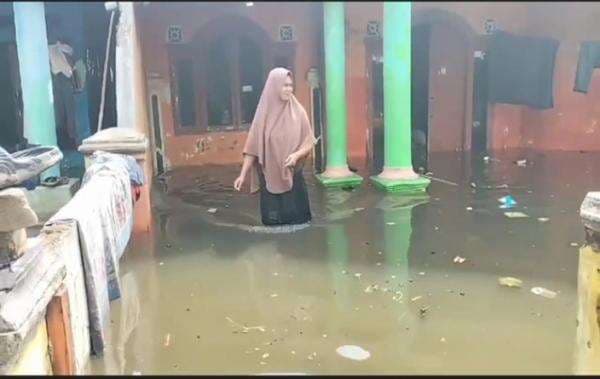 3 Kecamatan di Kabupaten Bekasi Terendam Banjir Rob