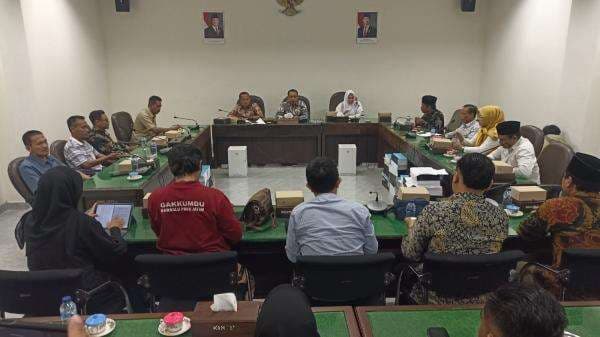 DPRD Cecar KPU dan Bawaslu Bojonegoro, Terkait Kegaduhan Debat Pilkada