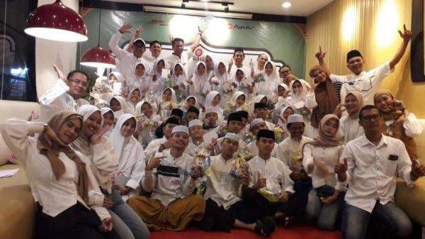 Tebar Kebahagian, Puluhan Anak Panti Asuhan Cimahi Nikmati Sajian Pizza Hut Tebar Kebahagian, Puluhan Anak Panti Asuhan Cimahi Nikmati Sajian Pizza Hut