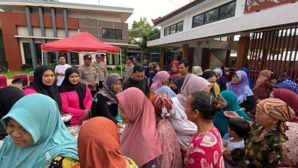 Polresta Banyuwangi Berbagi Sayur Gratis, Dorong Ketahanan Pangan di Tengah Tantangan Global