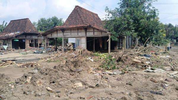 Banjir Grobogan: 182 Korban Masih Mengungsi, Rumah Rusak Parah Dibantu Rp25 Juta