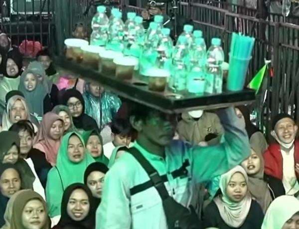 Olok-olok ke Penjual Es Jadi Viral dan Gaduh, Gus Miftah Minta Maaf 