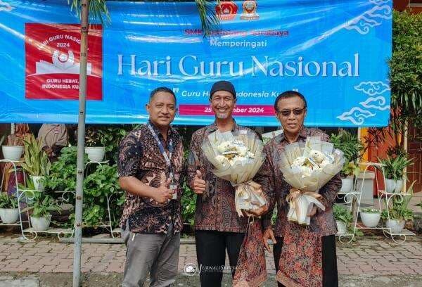 Meriah dan Penuh Haru! SMK Ketintang Surabaya Rayakan Hari Guru Nasional 2024