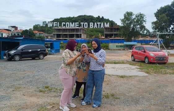 Bangunan Ruko Ancam Estetika Bukit Welcome to Batam