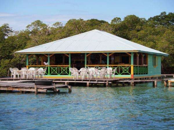 Rekomendasi 4 Rumah Makan di Depok, Bisa Mancing Juga Rekomendasi 4 Rumah Makan di Depok, Bisa Mancing Juga