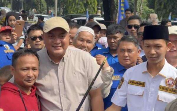 FOTO: Bupati Bogor Apresiasi Kolaborasi Sukses Karang Taruna dan KNPI Gelar Halal Bihalal FOTO: Bupati Bogor Apresiasi Kolaborasi Sukses Karang Taruna dan KNPI Gelar Halal Bihalal