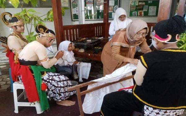 SMKN 1 Plupuh Rayakan Hari Bela Negara dengan Pelestarian Budaya dan Pemberdayaan Ekonomi Lokal