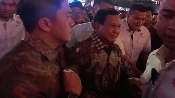 Malam Pergantian Tahun, Prabowo Temui Warga di Bundaran HI