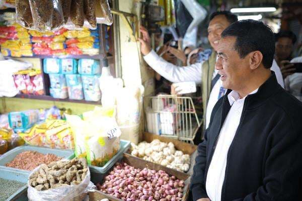 Stok dan Harga Pangan Dipastikan Aman pada Libur Nataru Stok dan Harga Pangan Dipastikan Aman pada Libur Nataru