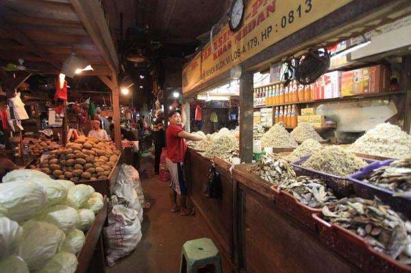 Harga Pangan Hari Ini Usai Natal: Bawang, Beras hingga Daging Naik Tembus Rp170.000 Harga Pangan Hari Ini Usai Natal: Bawang, Beras hingga Daging Naik Tembus Rp170.000