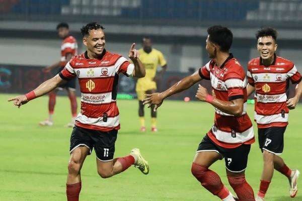 Hasil Madura United vs Semen Padang di Super League 2025-2026: Laskar Sape Kerrab Pesta Gol 5-1 Hasil Madura United vs Semen Padang di Super League 2025-2026: Laskar Sape Kerrab Pesta Gol 5-1