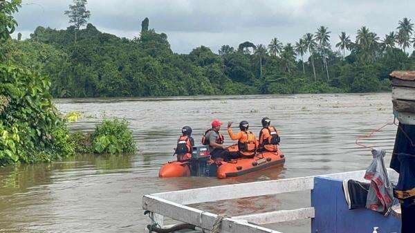 Kapal Tongkang Tabrak Tugboat di Sungai Mahakam, Satu Orang Hilang Kapal Tongkang Tabrak Tugboat di Sungai Mahakam, Satu Orang Hilang