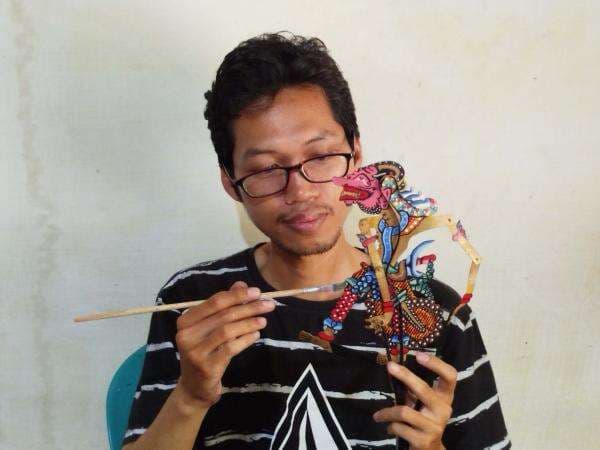 Menengok Uniknya Wayang Mini di Malang darı Limbah Kulit Sapi