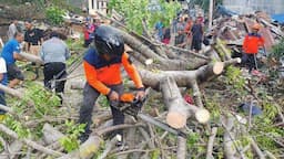 Cuaca Ekstrem Landa Mamuju, BPBD Buka Posko Siaga dan Warga Diminta Waspada