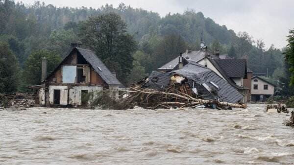 Kala Eropa Tengah Kerepotan Dilanda Banjir dan Hujan Lebat